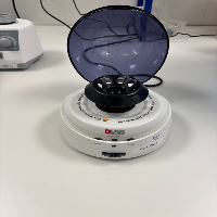 Dlab D1008 Mini Centrifuge image 0